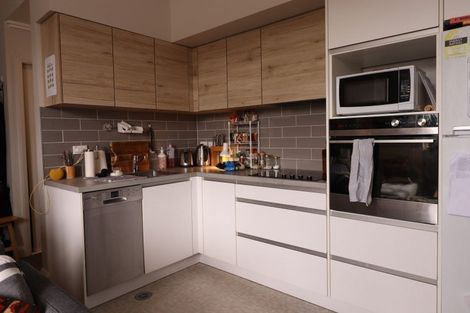 Photo of property in Fountain Court, 11/48u Oriental Parade, Oriental Bay, Wellington, 6011