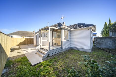 Photo of property in 928 Tremaine Avenue, Roslyn, Palmerston North, 4414