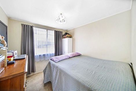 Photo of property in 13 Humphreys Place, Mangere, Auckland, 2022