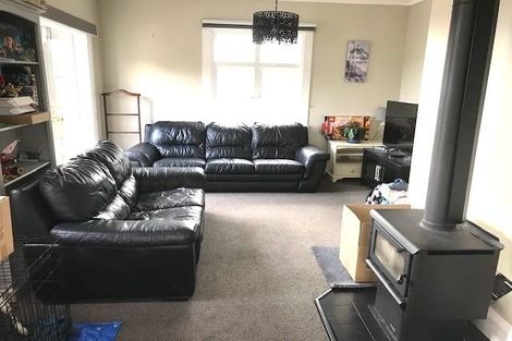 Photo of property in 28 Matenga Street, Waikanae, 5036