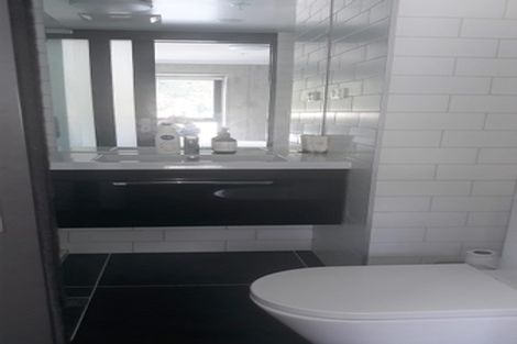 Photo of property in Frame Apartments, 903/111u Molesworth Street, Thorndon, Wellington, 6011