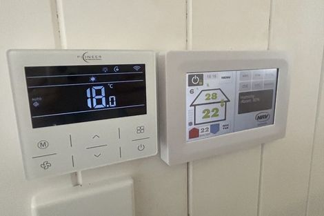 Photo of property in 18 Arawhata Road, Paraparaumu, 5032