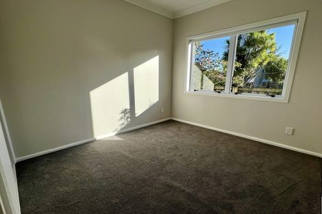 Photo of property in 2/55 Aramoana Avenue, Devonport, Auckland, 0624