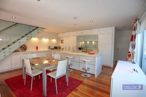 Photo of property in 10 Holly Road, St Albans, Christchurch, 8014