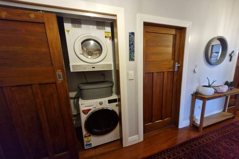 Photo of property in 98 Mitchell Street, Brooklyn, Wellington, 6021