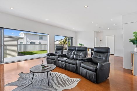 Photo of property in 31 Ata-mahina Way, Ruakaka, 0116