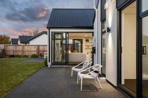 Photo of property in 100 Wairakei Road, Bryndwr, Christchurch, 8052