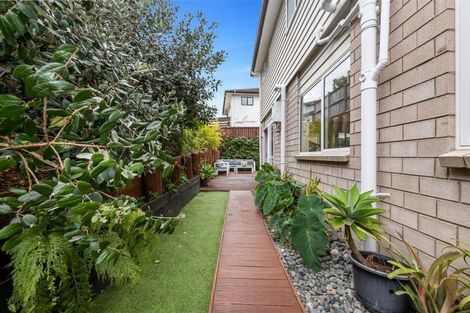 Photo of property in 10 Lucca Crescent, Flat Bush, Auckland, 2019
