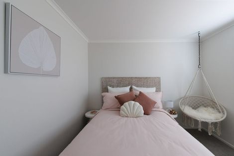 Photo of property in 31 Sycamore Drive, Sunnynook, Auckland, 0620