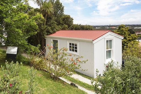 Photo of property in 4 Gow Street, Helensville, 0800