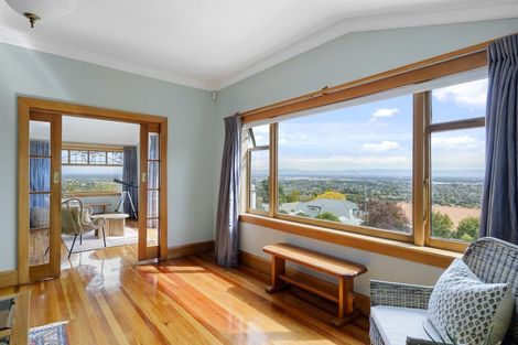 Photo of property in 126 Hackthorne Road, Cashmere, Christchurch, 8022