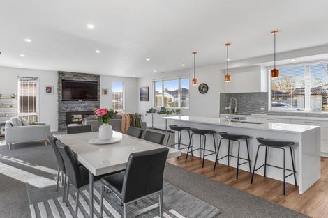 Photo of property in 16 Carpenter Drive, Prebbleton, 7604