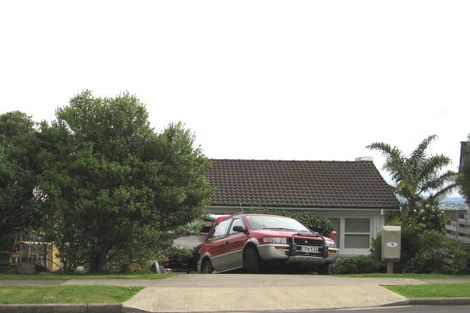 Photo of property in 2/70 Bleakhouse Road, Howick, Auckland, 2014