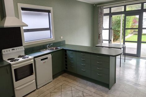 Photo of property in 288 The Parade, Island Bay, Wellington, 6023