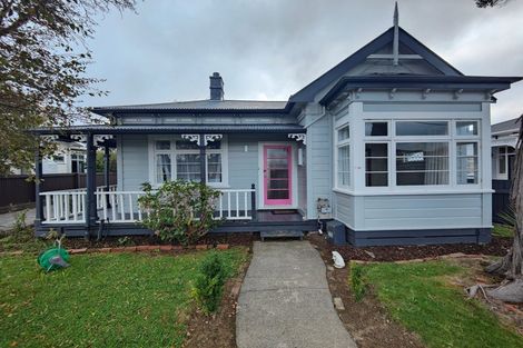 Photo of property in 28 Whites Line West, Woburn, Lower Hutt, 5010
