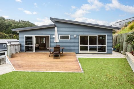 Photo of property in 136 Navigation Drive, Whitby, Porirua, 5024