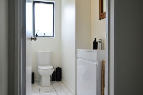 Photo of property in 5 Mirbeck Avenue, Cambridge, 3434