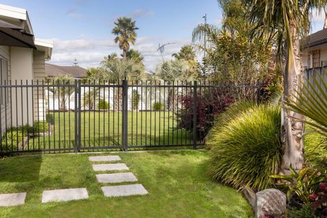 Photo of property in 40 Santa Cruz Drive, Papamoa Beach, Papamoa, 3118