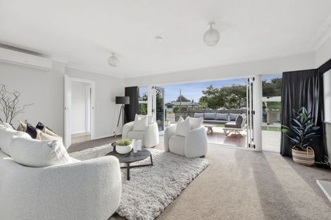 Photo of property in 47 Weld Street, Cambridge, 3434