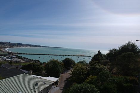 Photo of property in 2 Avon Street, South Hill, Oamaru, 9400