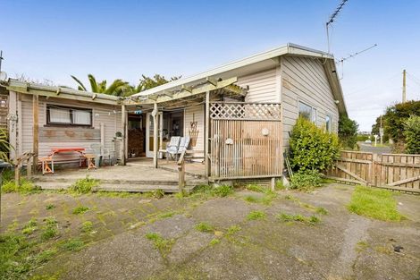 Photo of property in 288 South Road, Hawera, 4610