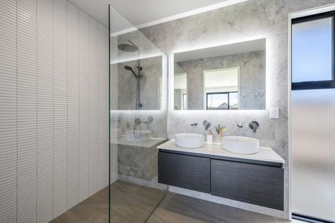 Photo of property in 10 Crosado Place, Rolleston, 7614