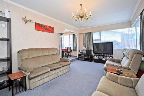 Photo of property in 15 Colonial Place, Kelvin Grove, Palmerston North, 4414