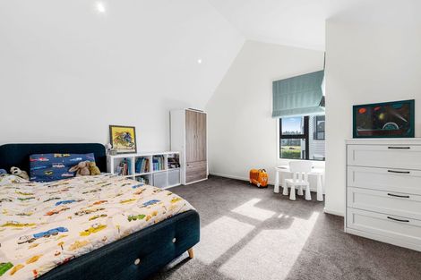 Photo of property in 10 Koropiko Lane, Flat Bush, Auckland, 2019
