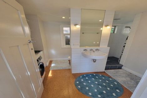 Photo of property in 212 Barnard Street, Wadestown, Wellington, 6012