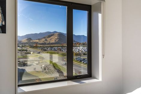 Photo of property in Toru Apartments, 702/10 Copper Beech Avenue, Frankton, Queenstown, 9300