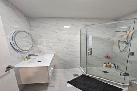 Photo of property in 33u2 May Street, Hamilton East, Hamilton, 3216