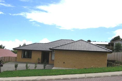 Photo of property in 17 Oratia Drive, Glen Eden, Auckland, 0602