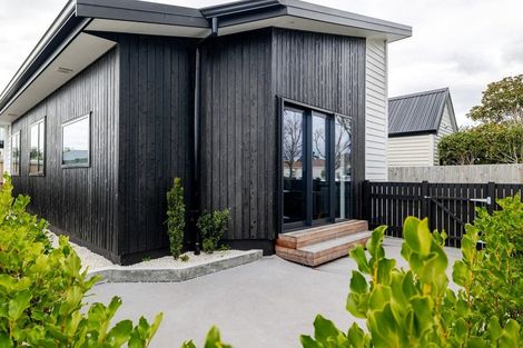 Photo of property in 16 Te Ara Matipou, Frimley, 4120