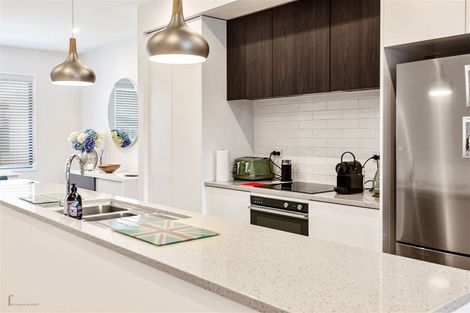 Photo of property in 86 Rangihina Road, Hobsonville, Auckland, 0616