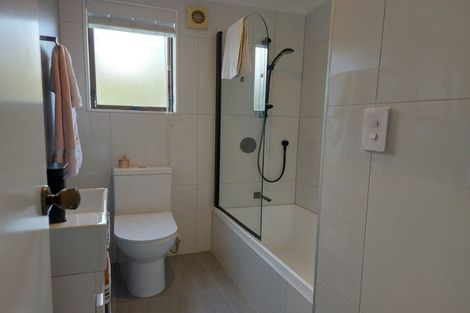 Photo of property in 2/436 Great South Road, Opaheke, Papakura, 2113