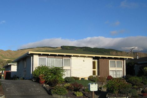 Photo of property in 3a Edgewater Street, Waikanae, 5036