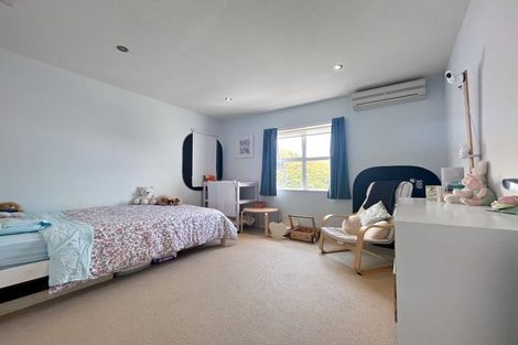 Photo of property in 70 Waverton Terrace, Churton Park, Wellington, 6037