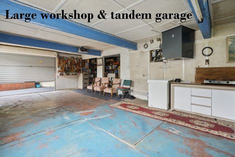 Photo of property in 12 Lane Crescent, Tawa, Wellington, 5028