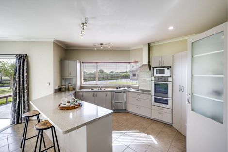 Photo of property in 1316 Southland Road, Longlands, Hastings, 4120