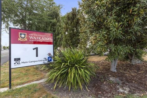 Photo of property in 100u5 Knighton Road, Hillcrest, Hamilton, 3216