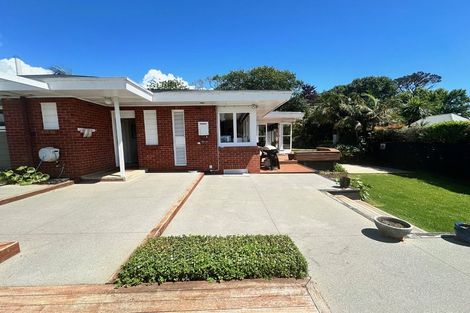 Photo of property in 77 Sunnybrae Road, Hillcrest, Auckland, 0627