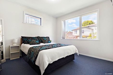 Photo of property in 25 Ellice Road, Totara Vale, Auckland, 0629