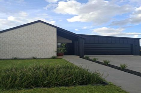 Photo of property in 5 Whanau Avenue, Baverstock, Hamilton, 3200