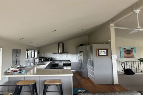 Photo of property in 46 Masterton Road, Rothesay Bay, Auckland, 0630