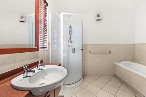 Photo of property in 306 Te Mata Road, Havelock North, 4294