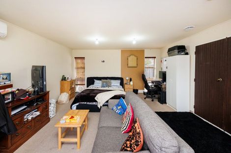 Photo of property in 52 Kentucky Way, Awapuni, Palmerston North, 4412