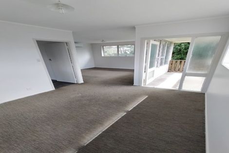 Photo of property in 61 Harrington Road, Henderson, Auckland, 0610