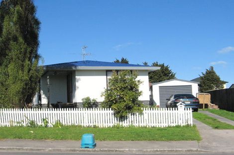 Photo of property in 69 Heathdale Crescent, Papakura, 2110