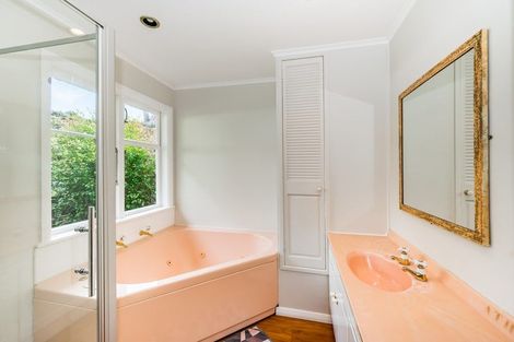 Photo of property in 9 Tennis Court Road, Raumati South, Paraparaumu, 5032