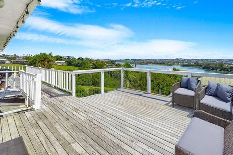 Photo of property in 44 Amorino Drive, Red Beach, 0932